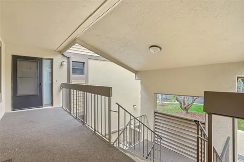 130 Woodlake Wynde Oldsmar FL 34677