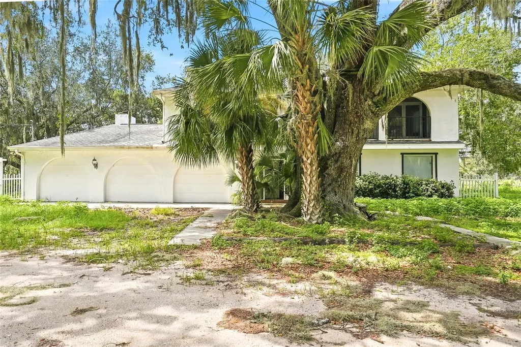 8731 Lithia Pinecrest Road Lithia FL 33547