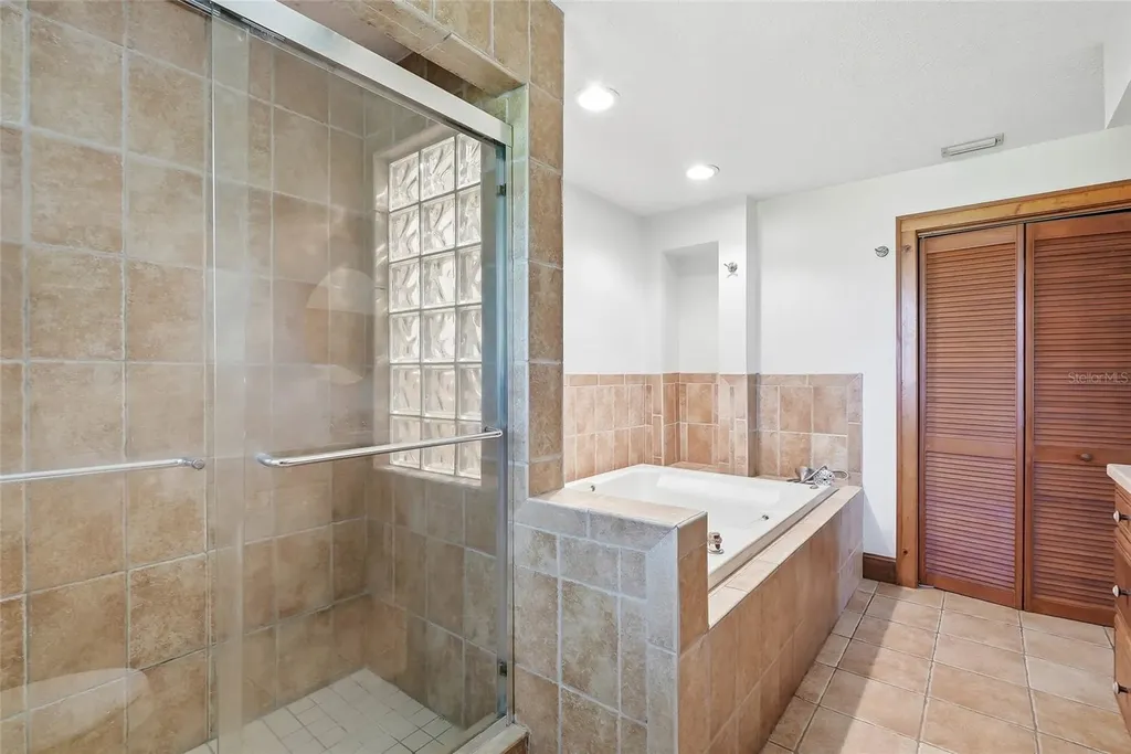 8731 Lithia Pinecrest Road Lithia FL 33547