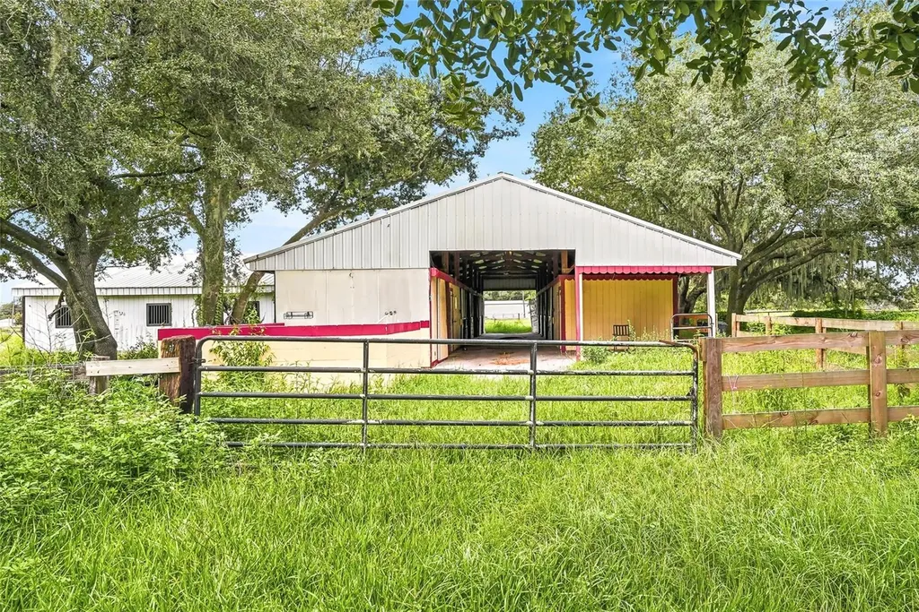 8731 Lithia Pinecrest Road Lithia FL 33547