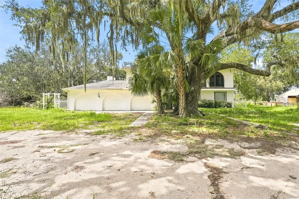 8731 Lithia Pinecrest Road Lithia FL 33547