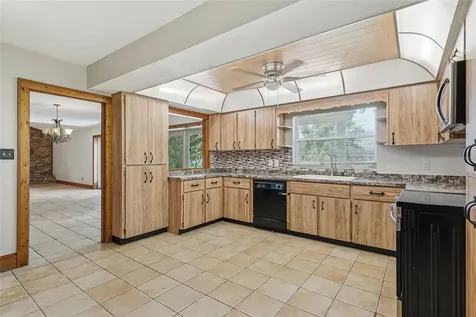 8731 Lithia Pinecrest Road Lithia FL 33547