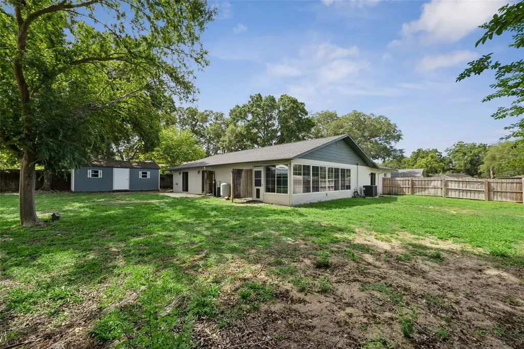 331 NE 50th Court Ocala FL 34470