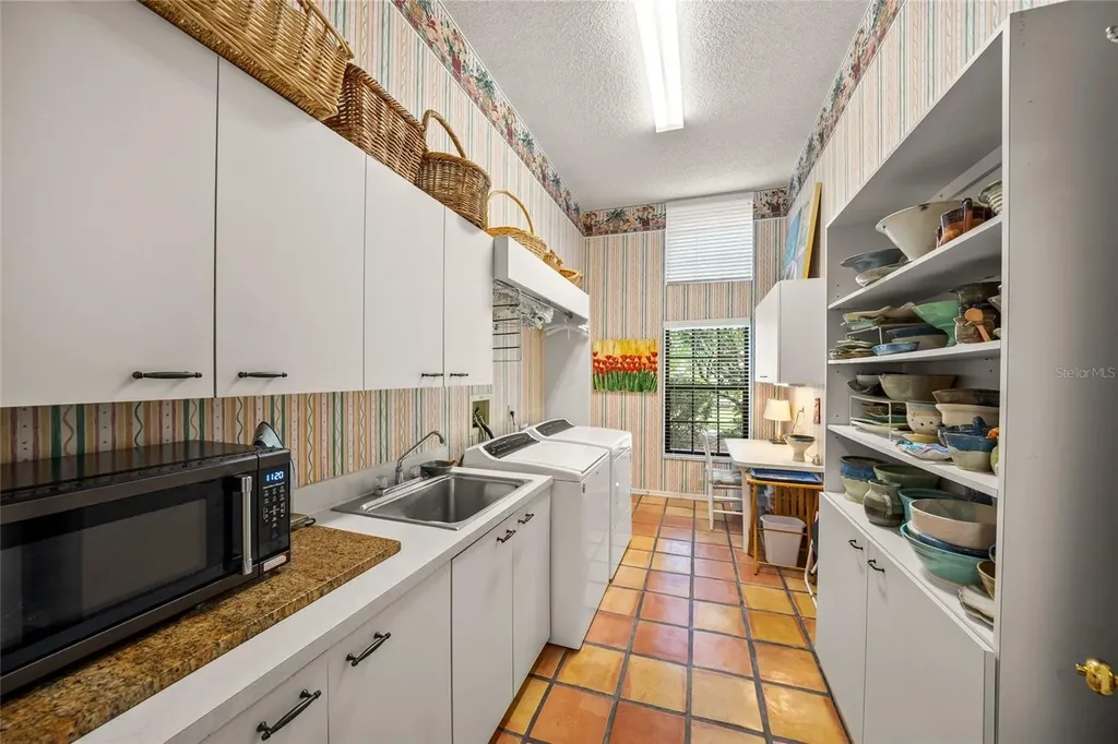 7758 Silver Bell Drive Sarasota FL 34241