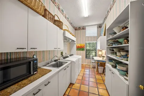 7758 Silver Bell Drive Sarasota FL 34241