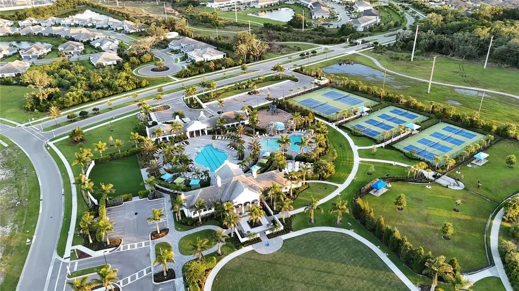 2550 Wild Cherry Path Sarasota FL 34240
