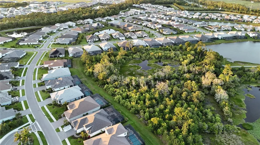 2550 Wild Cherry Path Sarasota FL 34240
