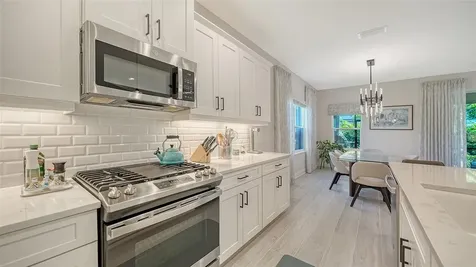 2550 Wild Cherry Path Sarasota FL 34240