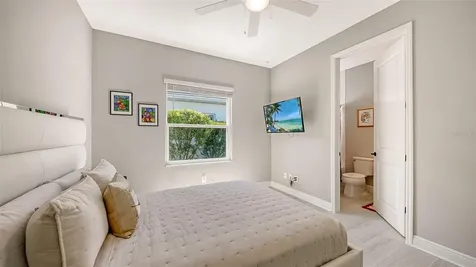 2550 Wild Cherry Path Sarasota FL 34240