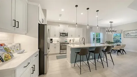 2550 Wild Cherry Path Sarasota FL 34240