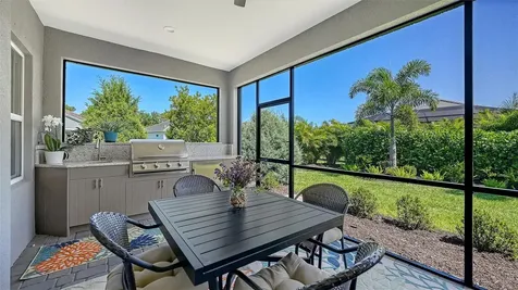 2550 Wild Cherry Path Sarasota FL 34240