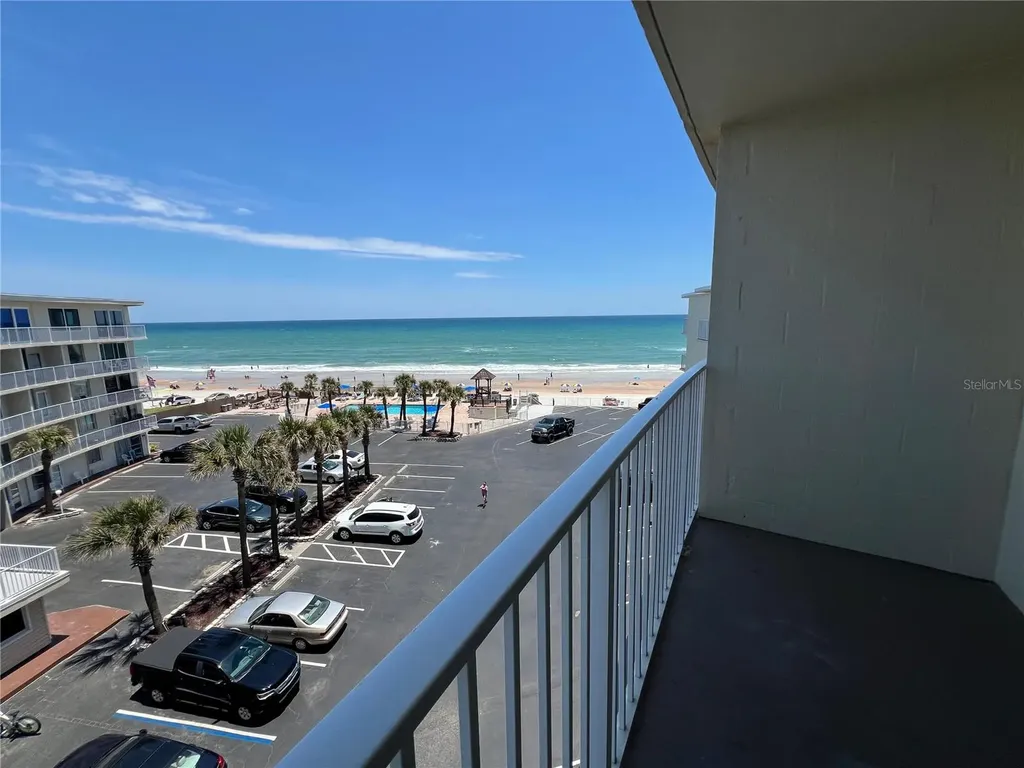 1233 S Atlantic Avenue Daytona Beach FL 32118