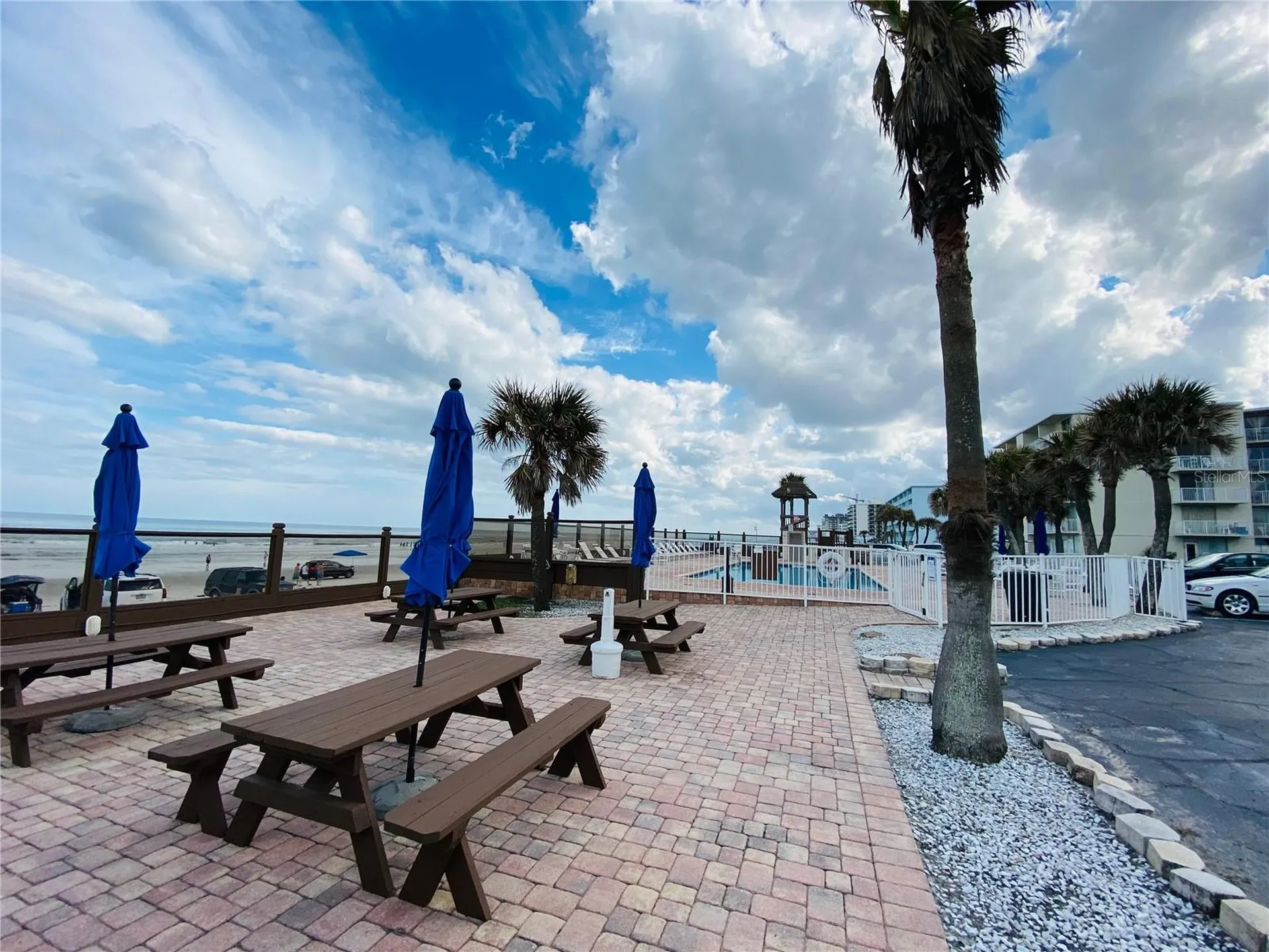 1233 S Atlantic Avenue Daytona Beach FL 32118