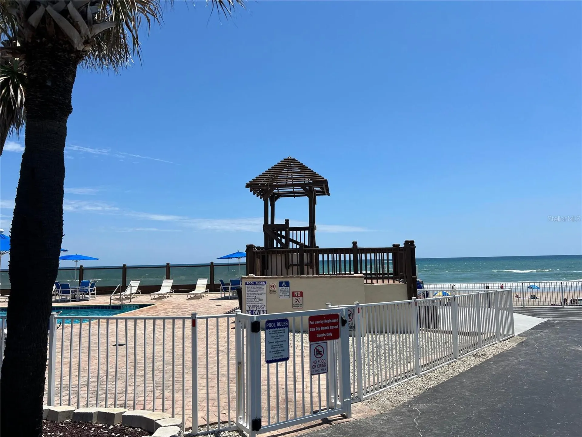 1233 S Atlantic Avenue Daytona Beach FL 32118
