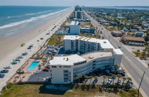 1233 S Atlantic Avenue Daytona Beach FL 32118