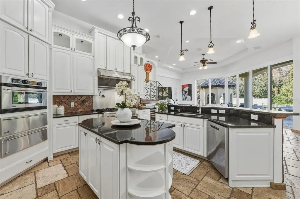 19165 Geraci Road Lutz FL 33558