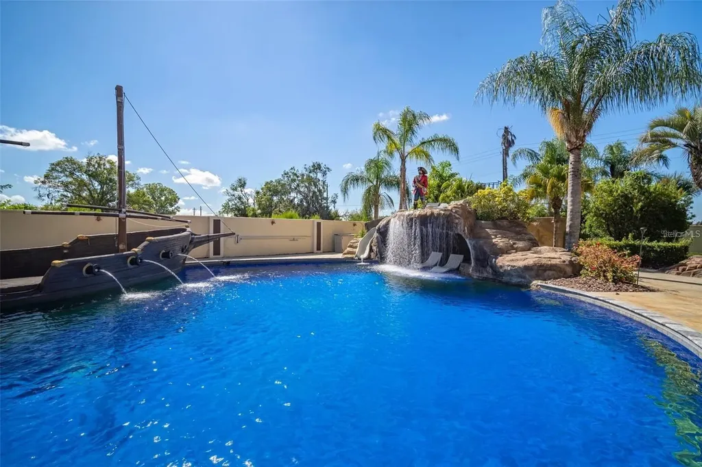 19165 Geraci Road Lutz FL 33558