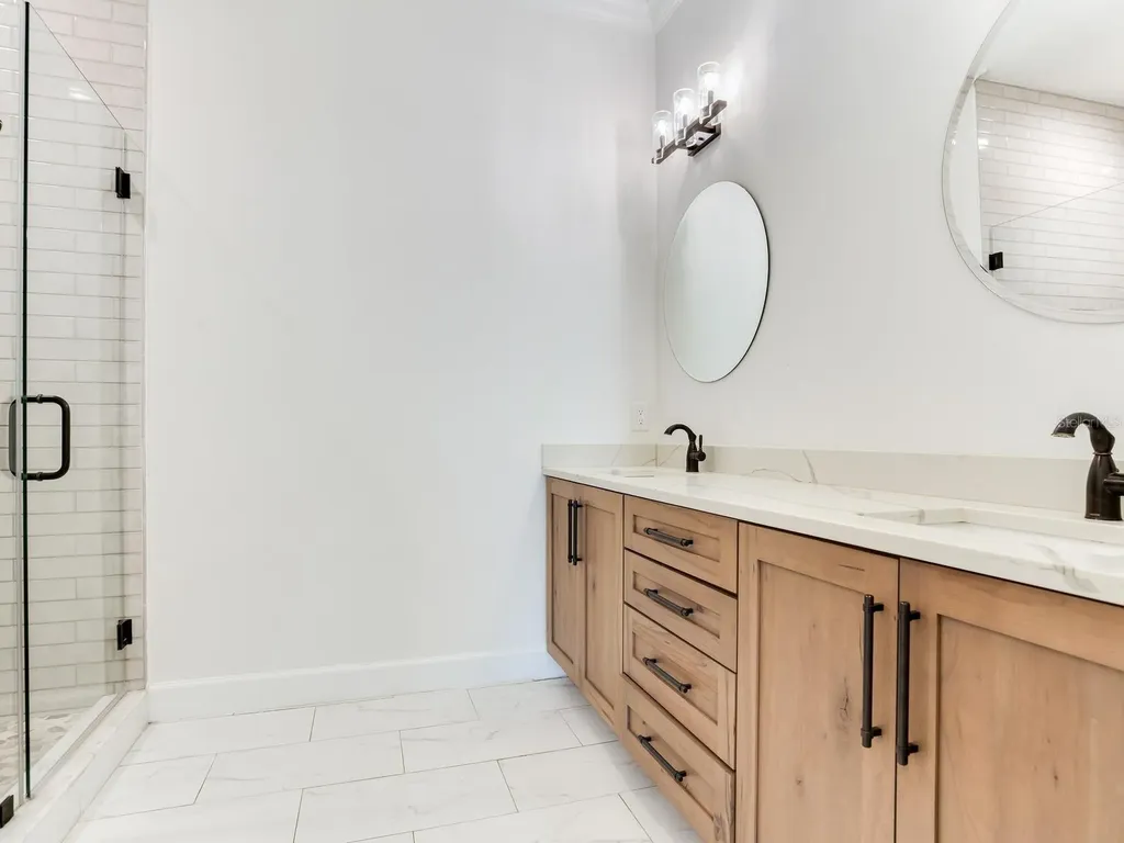 4413 W Gray Street Tampa FL 33609