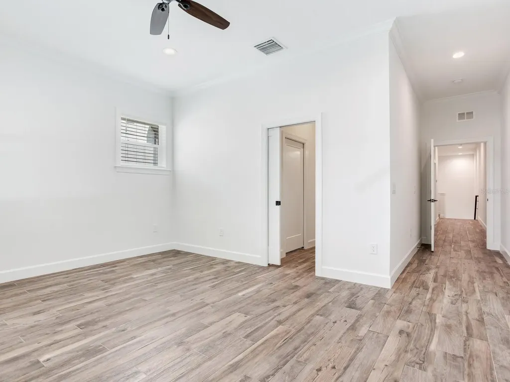 4413 W Gray Street Tampa FL 33609