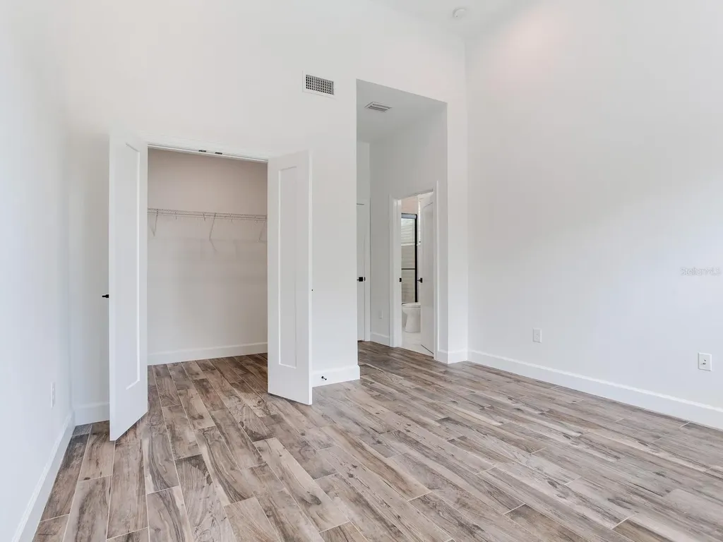 4413 W Gray Street Tampa FL 33609