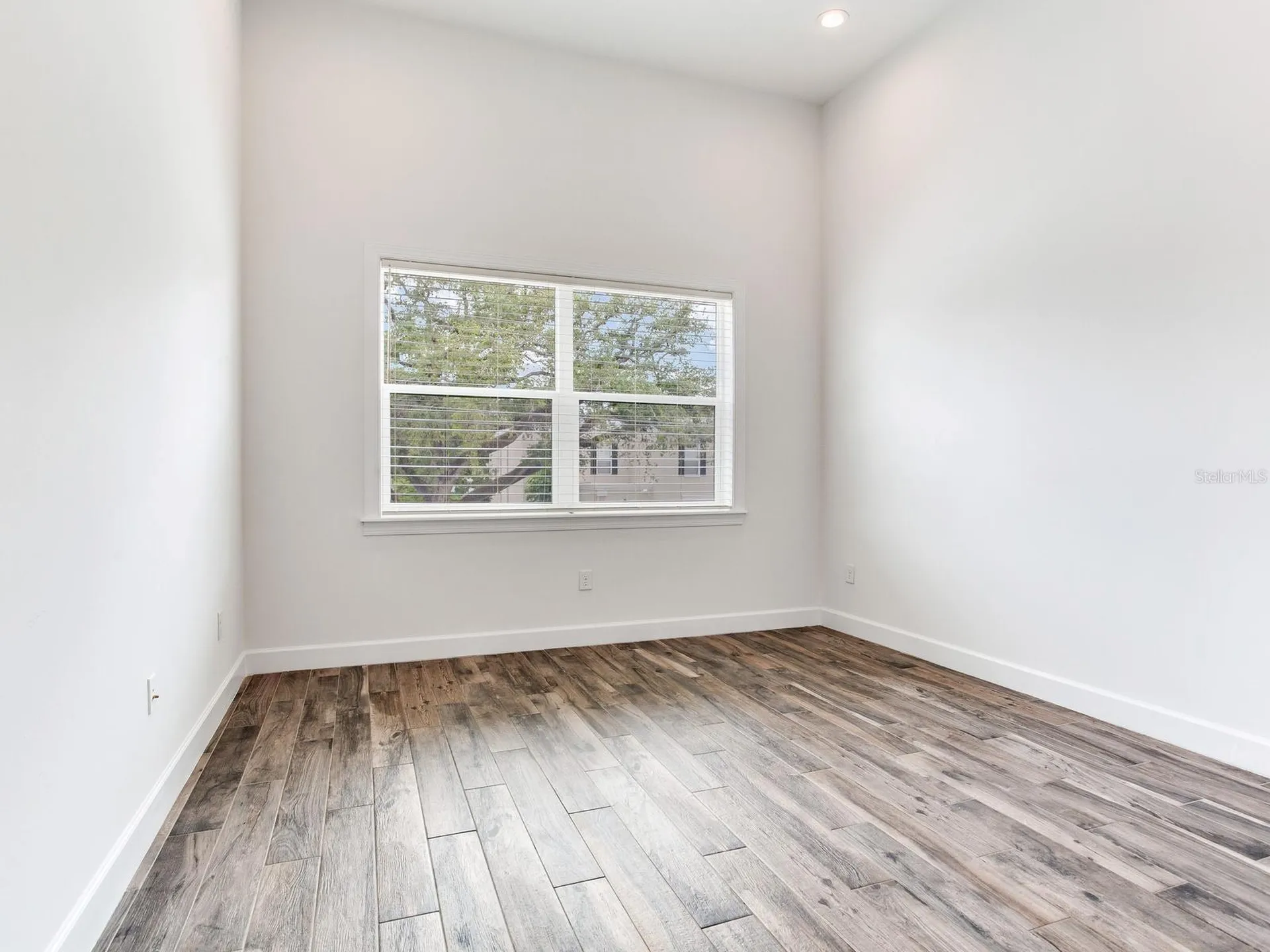 4413 W Gray Street Tampa FL 33609