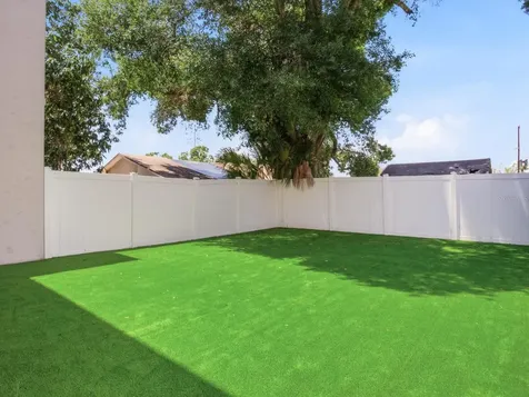 4413 W Gray Street Tampa FL 33609