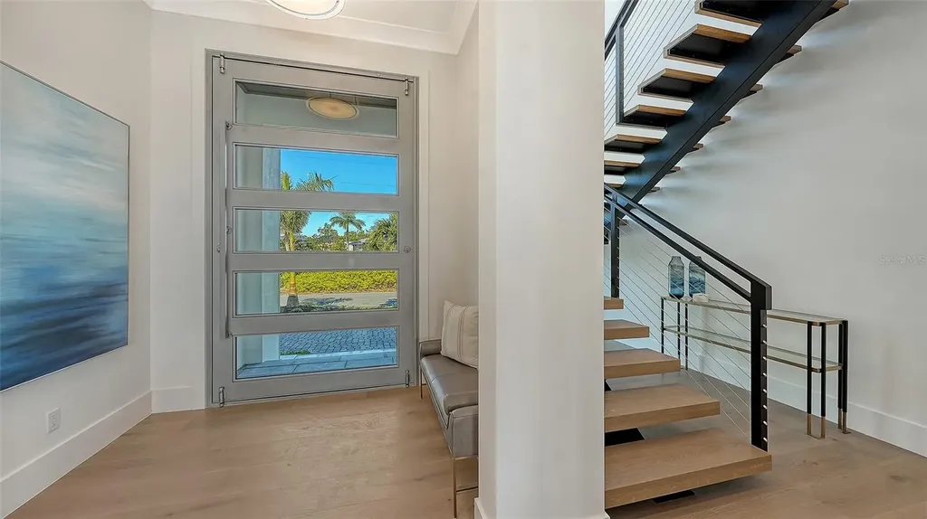 558 Venice Lane Sarasota FL 34242