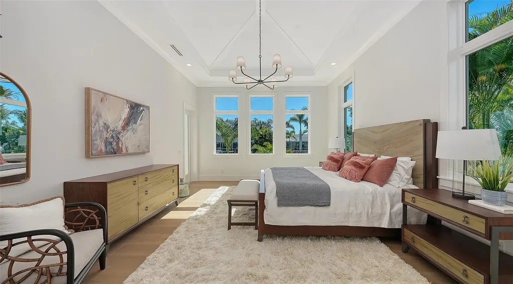 558 Venice Lane Sarasota FL 34242