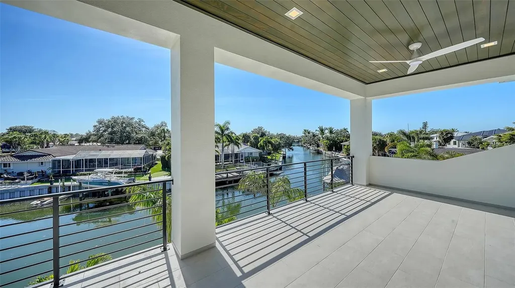 558 Venice Lane Sarasota FL 34242