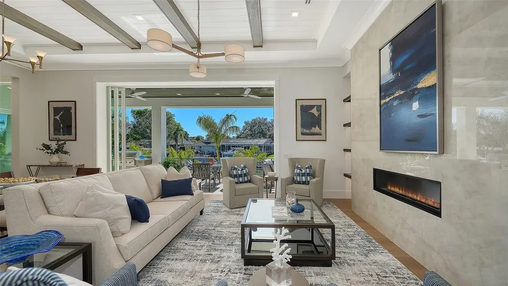 558 Venice Lane Sarasota FL 34242