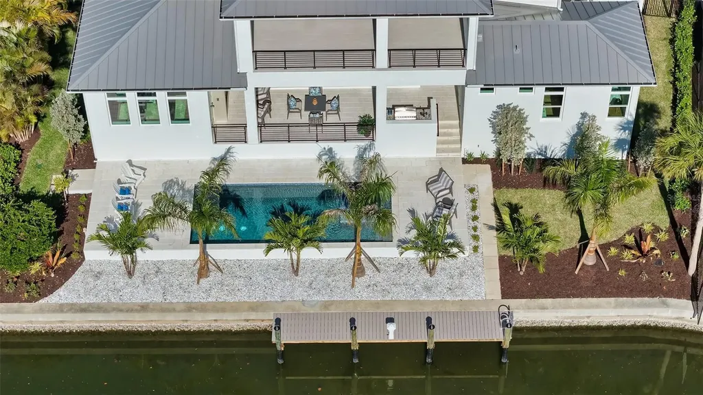 558 Venice Lane Sarasota FL 34242