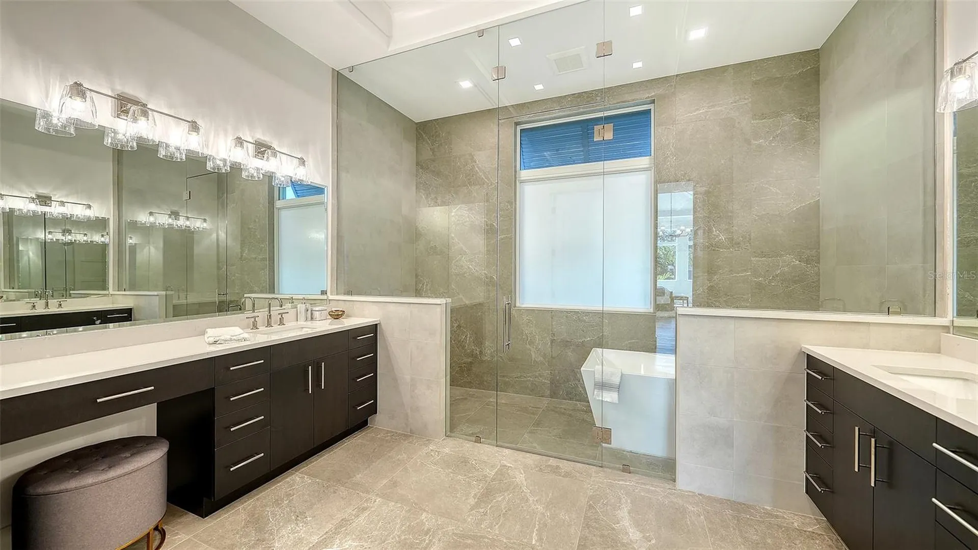558 Venice Lane Sarasota FL 34242
