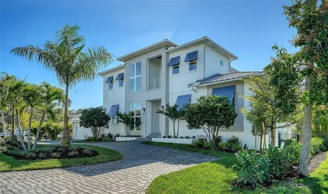 558 Venice Lane Sarasota FL 34242