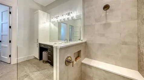 558 Venice Lane Sarasota FL 34242