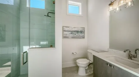 558 Venice Lane Sarasota FL 34242
