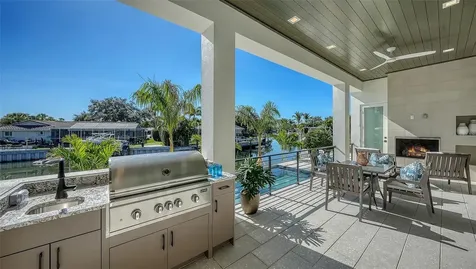 558 Venice Lane Sarasota FL 34242