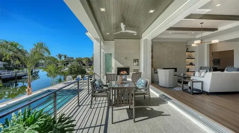 558 Venice Lane Sarasota FL 34242