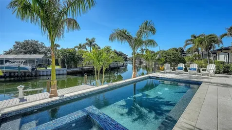 558 Venice Lane Sarasota FL 34242