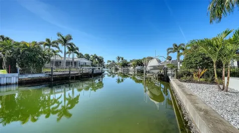 558 Venice Lane Sarasota FL 34242