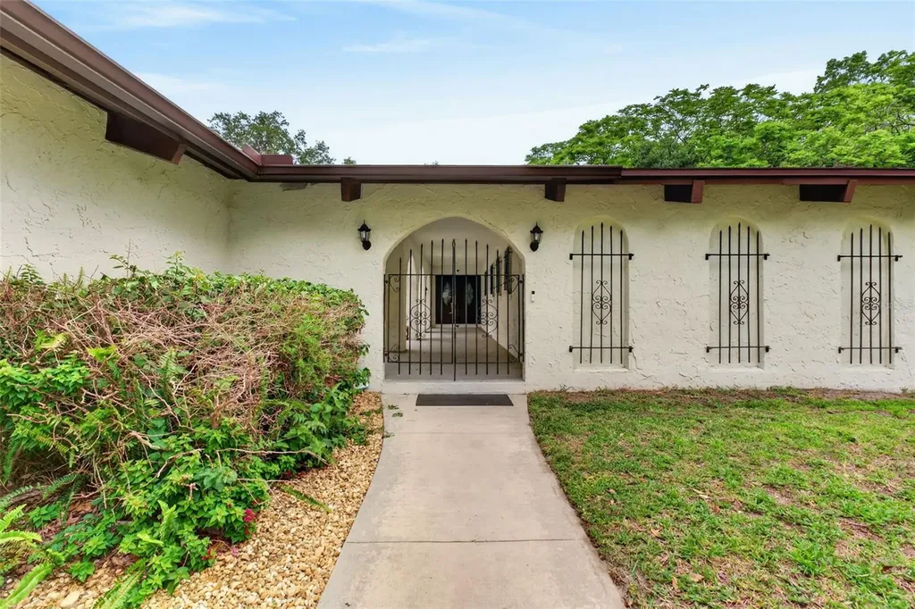 517 San Sebastian Prado Altamonte Springs FL 32714
