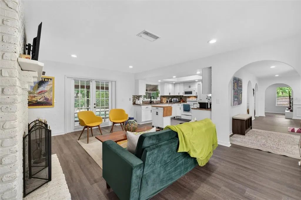 517 San Sebastian Prado Altamonte Springs FL 32714