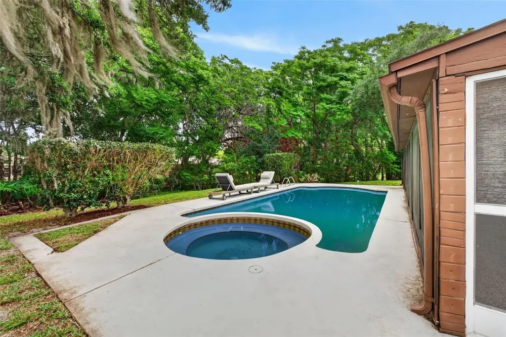 517 San Sebastian Prado Altamonte Springs FL 32714
