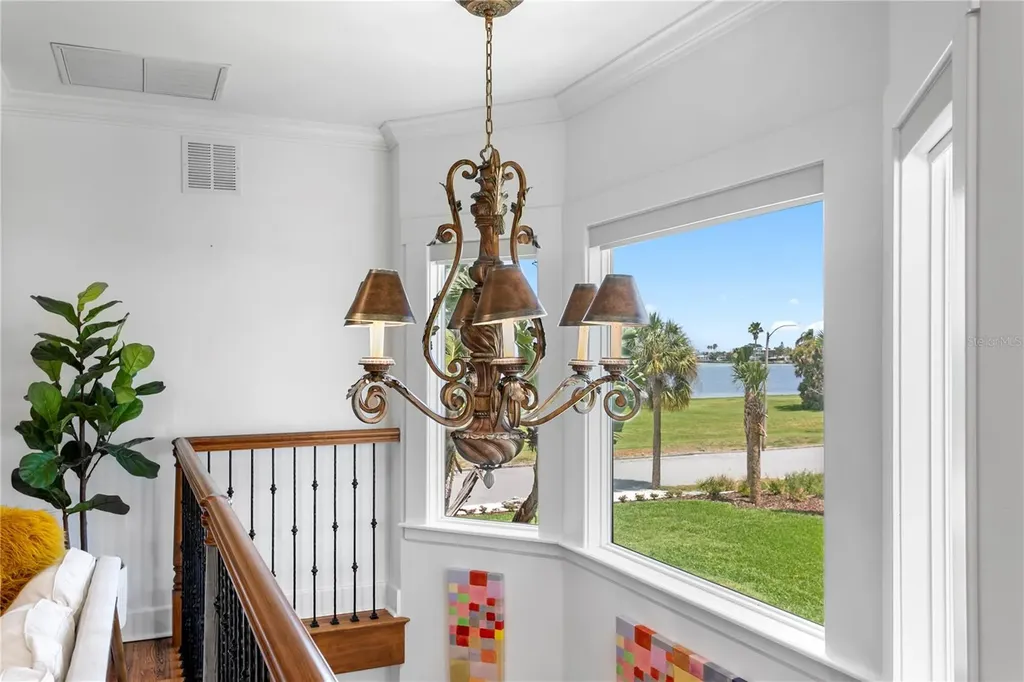 1803 Beach Drive SE St Petersburg FL 33705