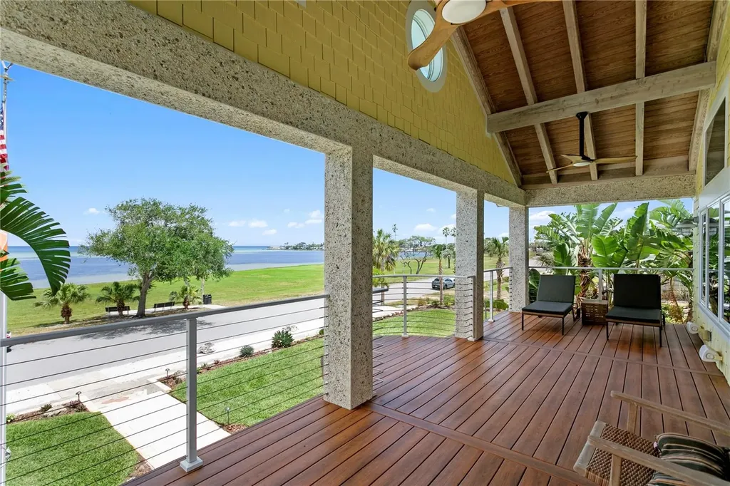 1803 Beach Drive SE St Petersburg FL 33705