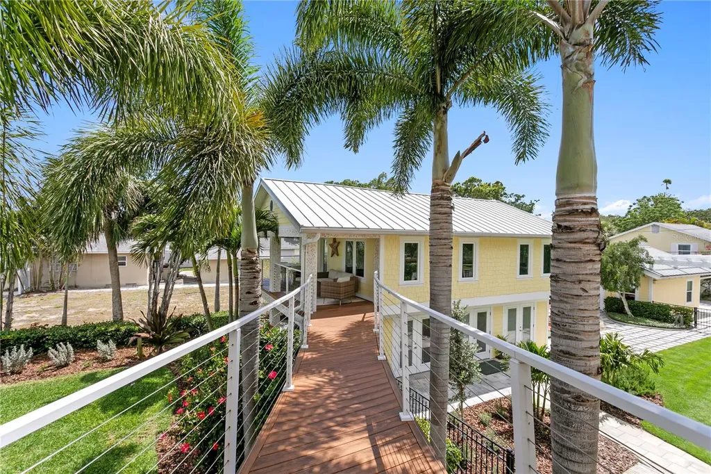 1803 Beach Drive SE St Petersburg FL 33705