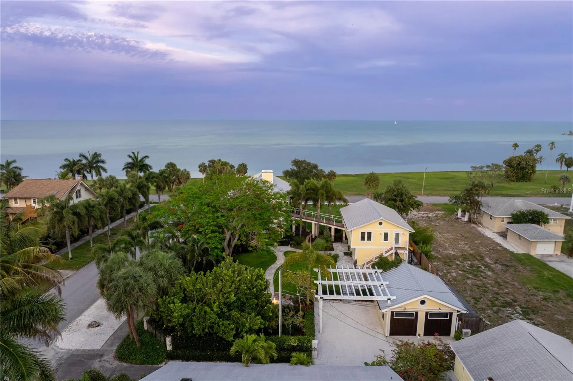 1803 Beach Drive SE St Petersburg FL 33705