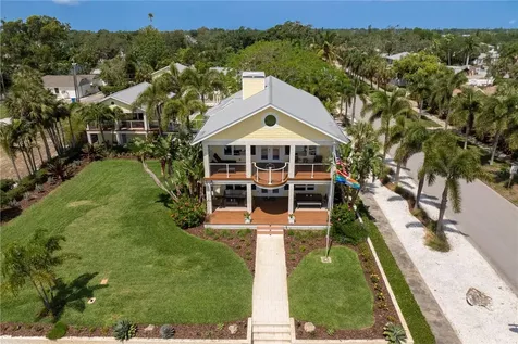 1803 Beach Drive SE St Petersburg FL 33705