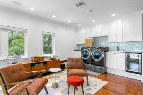 1803 Beach Drive SE St Petersburg FL 33705