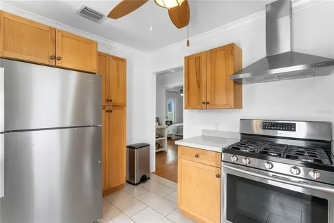 1803 Beach Drive SE St Petersburg FL 33705
