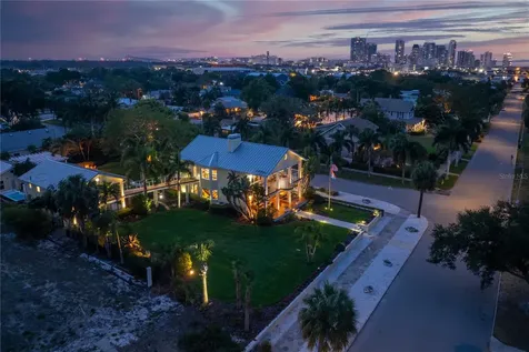 1803 Beach Drive SE St Petersburg FL 33705